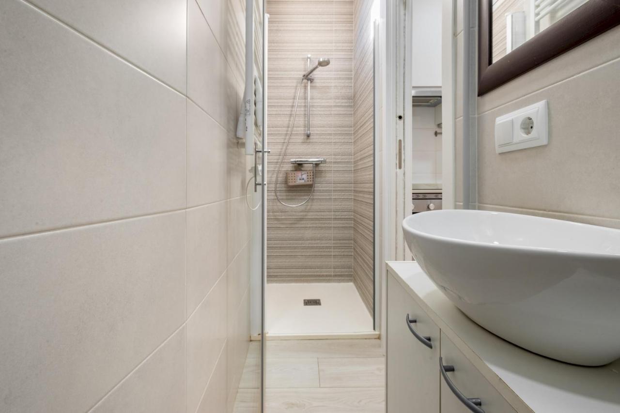 Modern Apartment - 1Bedroom 1Bathroom - Chueca Madrid Exterior photo